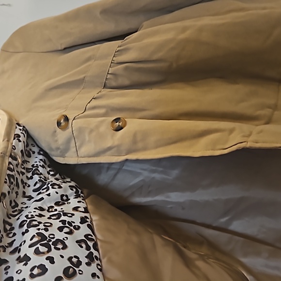 NWT Tahari 2T ToddlerJacket w/leopard partial lining - Picture 3 of 4